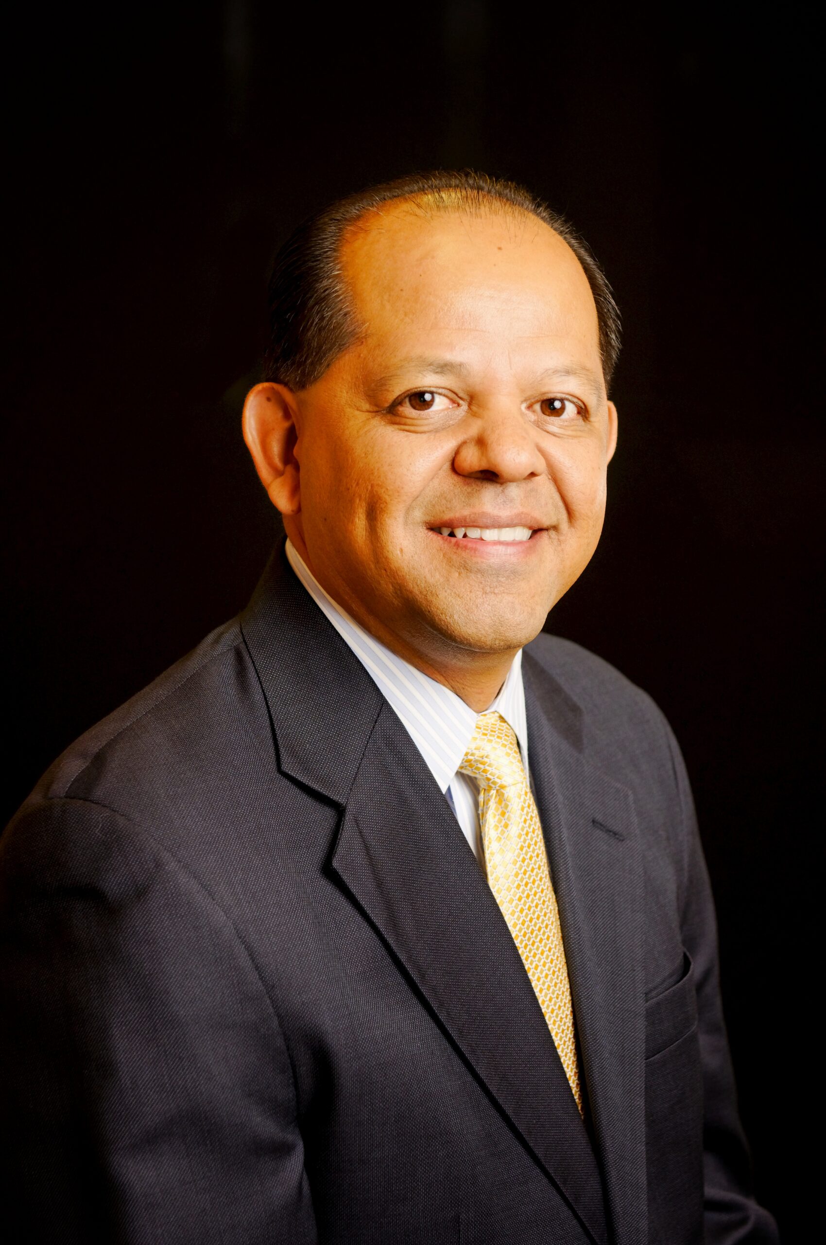 Edmundo hidalgo education forward arizona